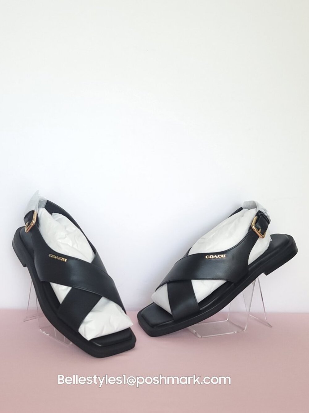 COACH Link Criss-Cross Leather Sandals- Black color. Women’s Size: 9B ⭐